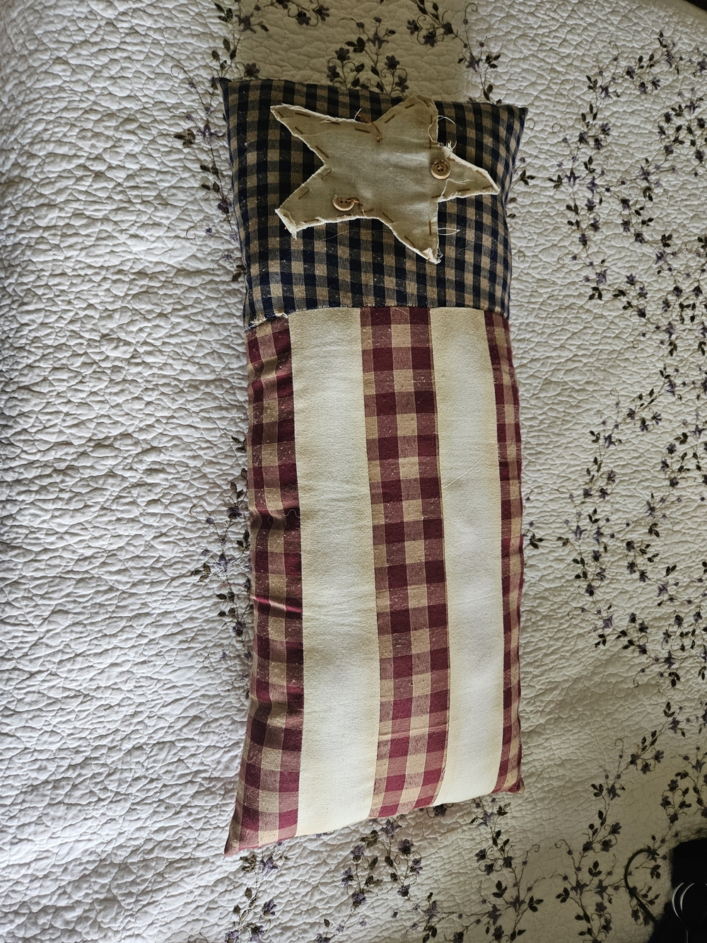 Homespun Red and Navy Country Star Accent Pillow - Unbranded